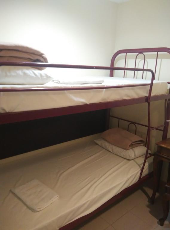 Sunnie Hotel جوهر بهرو الغرفة الصورة