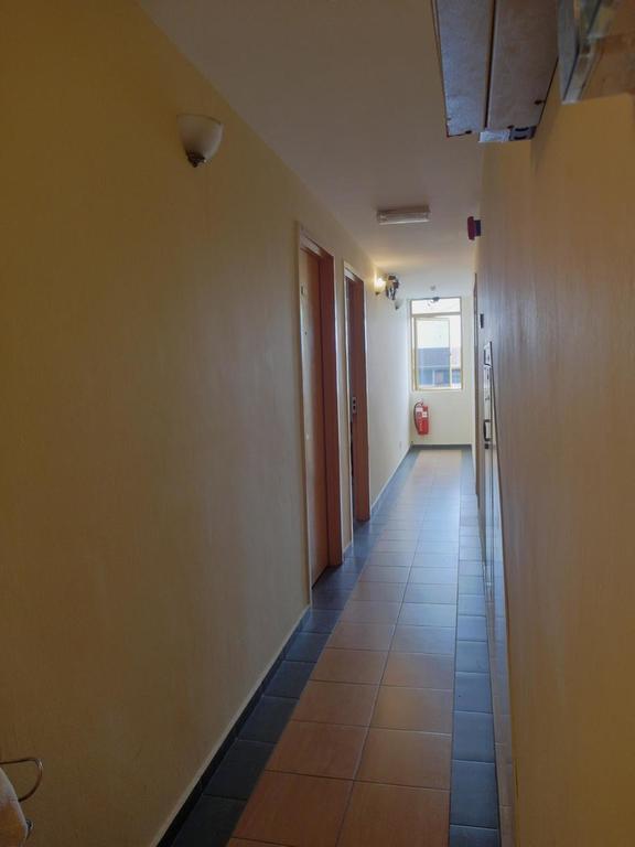Sunnie Hotel جوهر بهرو المظهر الخارجي الصورة