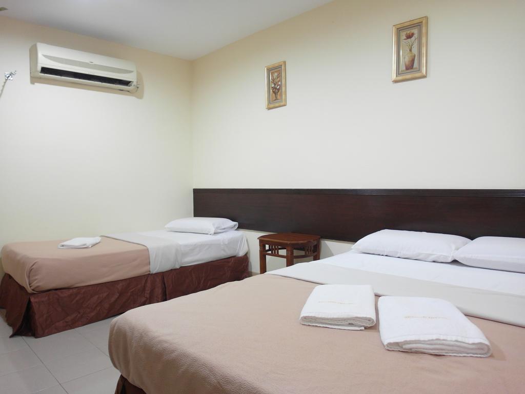 Sunnie Hotel جوهر بهرو الغرفة الصورة
